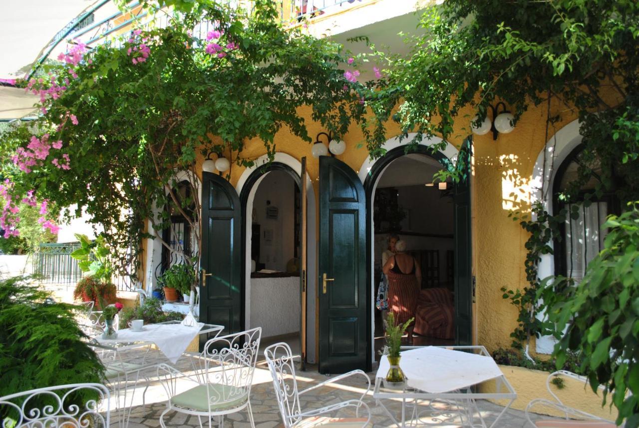 Hotel Helios Splendid Mpoukaris Bagian luar foto